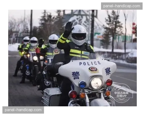 通讯：医疗摩托视角——跟随赛事医疗官穿越赛道，记录紧急救援时刻